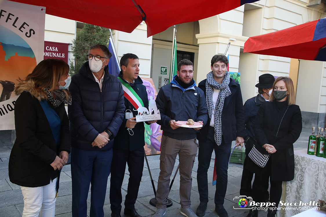 VBS_6091 - 10.ma Fiera Nazionale del Tartufo e Fiera dei Santi.jpg